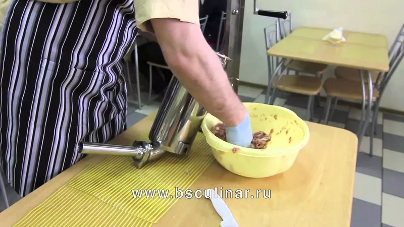 Сосиски домашние. Приготовление фарша на куттере