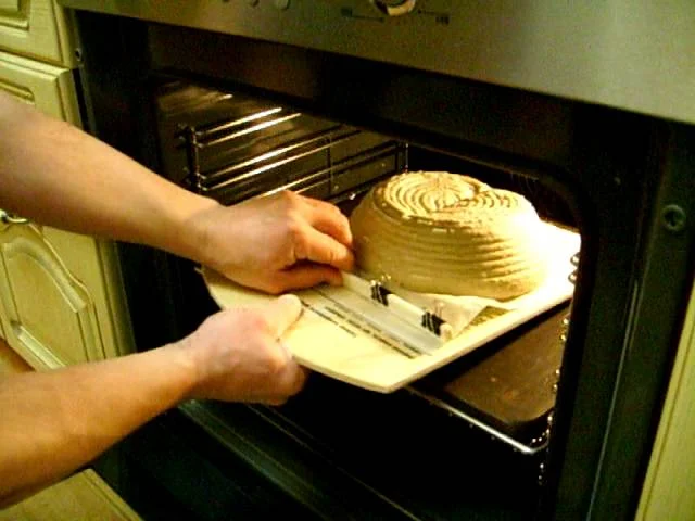 Механизированная лопата для хлеба