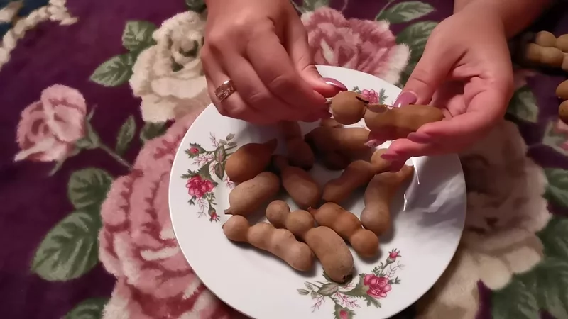 Как правильно есть тамаринд/How to eat tamarind
