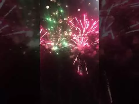 Еще салют