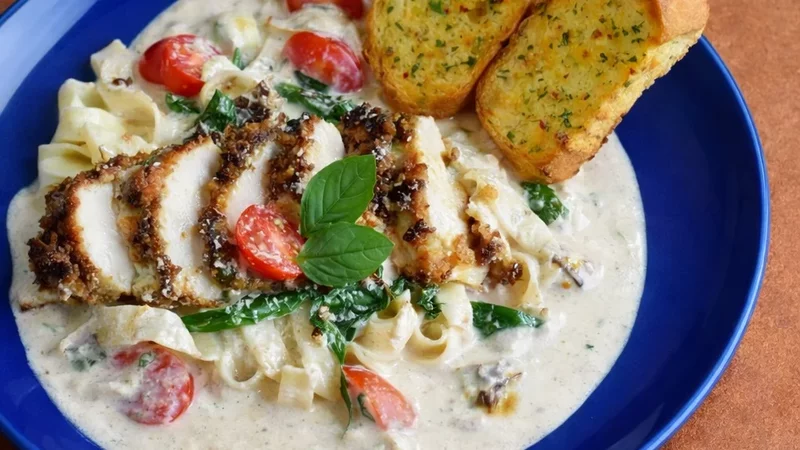 Restaurant Style Tuscan Chicken with Fettuccine By Food Fusion