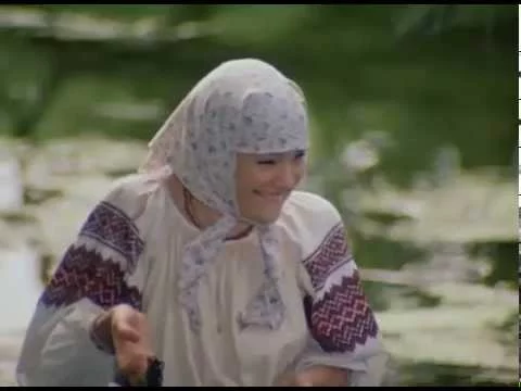 Амор, и глазами так...