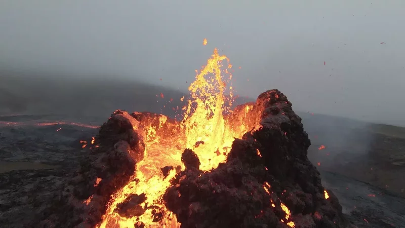 Crater surfing DJI FPV style!