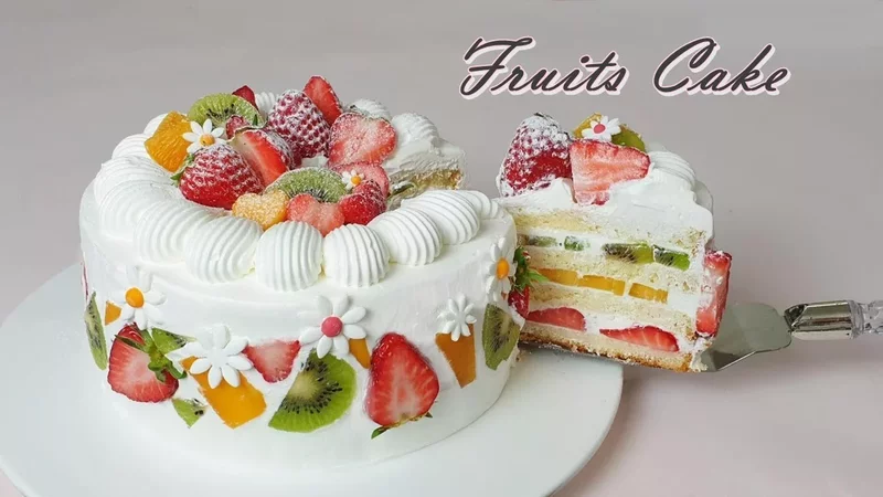 Beautiful cake / 과일 생크림 케이크만들기 / How to make Fruits Cake