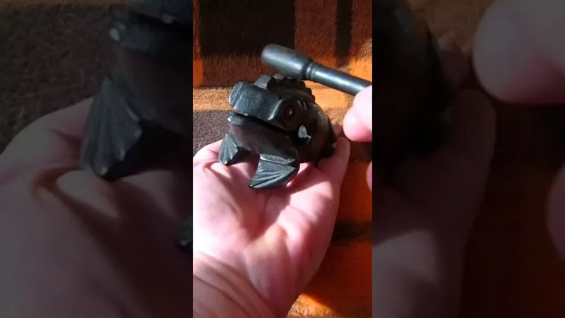 Как квакает денежная лягушка из Таиланда