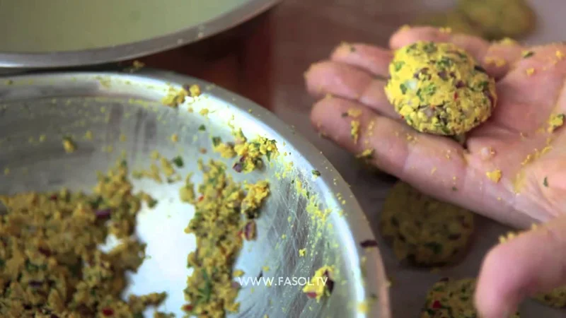Фалафель (falafel, פלאפל)
