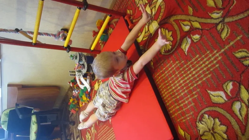 Алеша одаренный мальчик из Минска 5 лет утренняя гимнастика видео 9