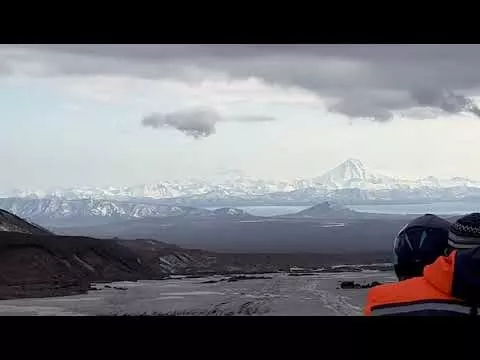 Спуск с Авачинского вулкана.