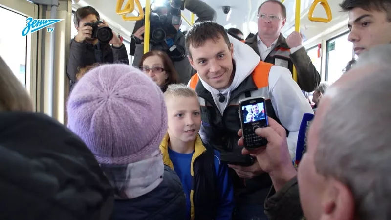 «Так, билетики кто?» Артем Дзюба — кондуктор трамвая 3