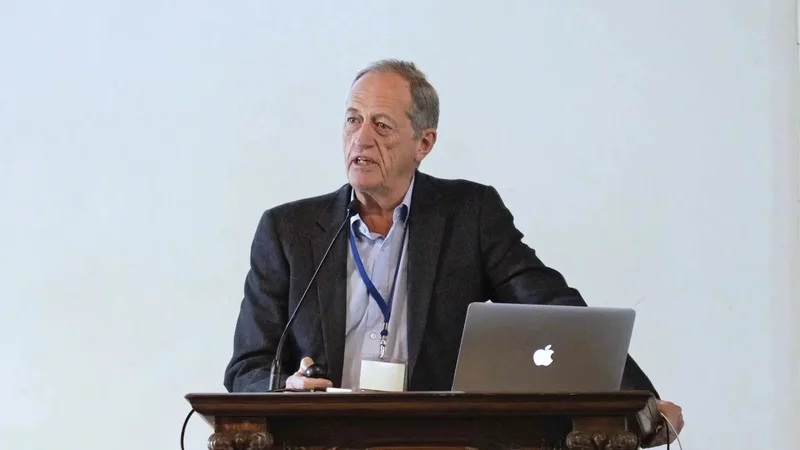 Prof. Peter Brukner - 'Are Low Carb Diets Associated with Type 2 Diabetes? The Monash Study'