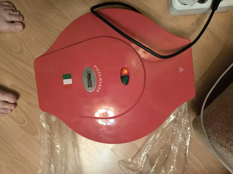 Продам: Печь для пиццы Princess 115001