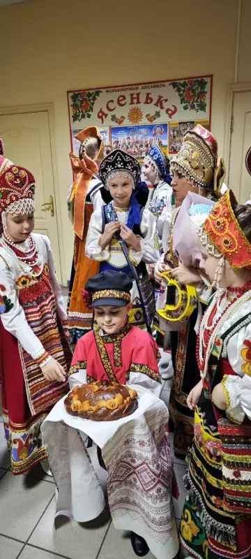 Праздничный каравай