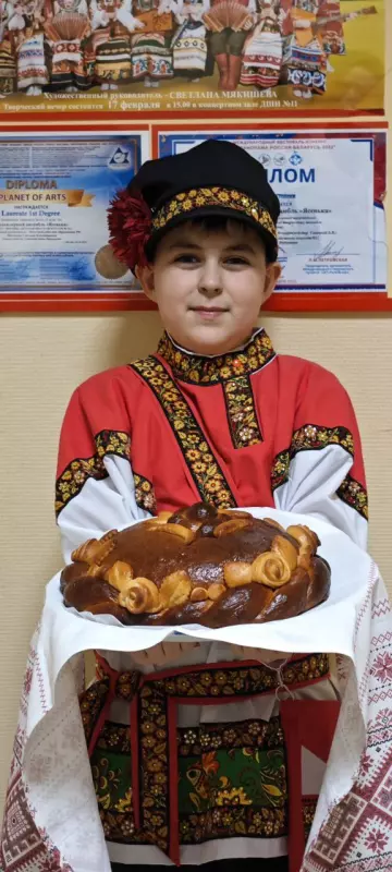 Праздничный каравай