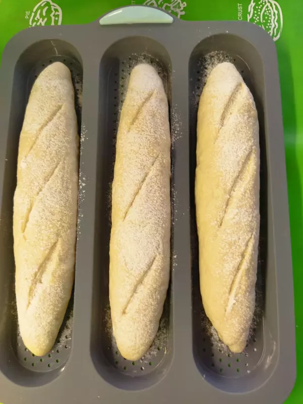 Хлеб в духовке (буханка или батоны) на газированной воде с молоком