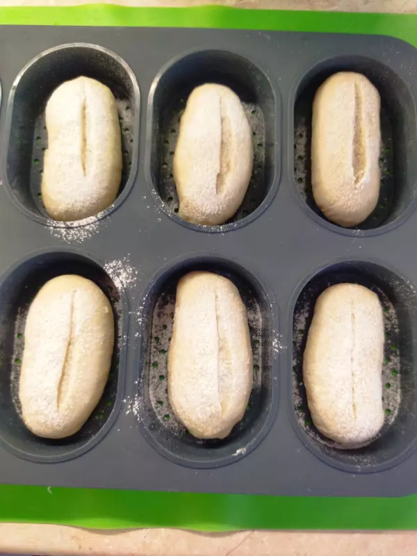 Хлеб в духовке (буханка или батоны) на газированной воде с молоком