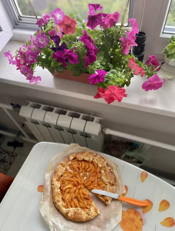 Кростата с абрикосами