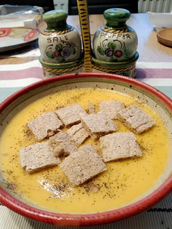 Соевая корова (аппарат для получения соевого молока, soy milk maker)