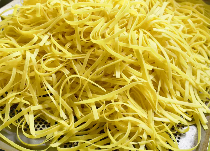 Тестораскатки-лапшерезки (выбор модели, возможности, отзывы)