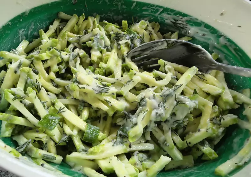 Кабачковые вафли в вафельнице GF-020 Waffle Pro