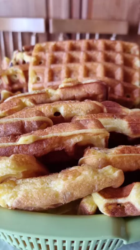 Сырные оладьи к завтраку