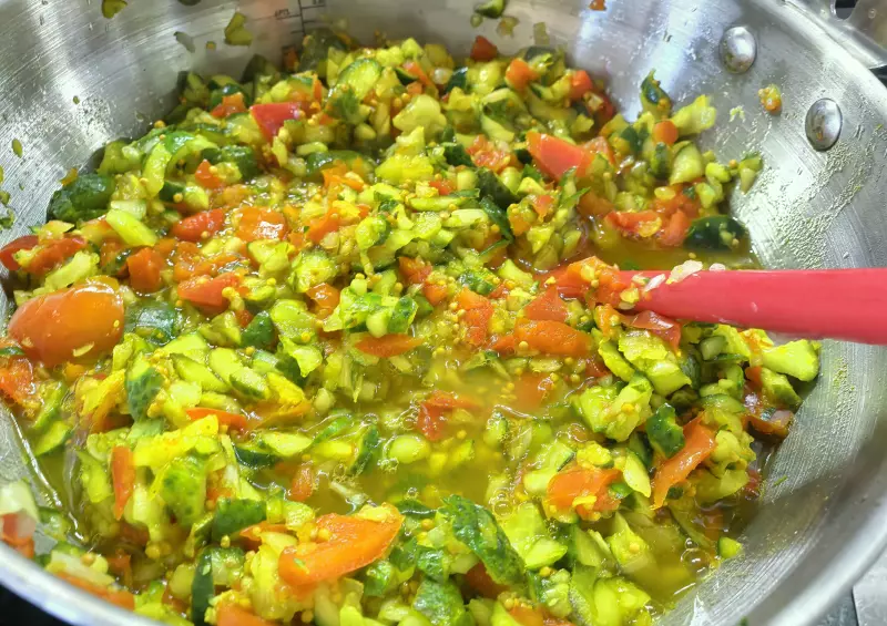 Соус sweet pickle relish (кисло-сладкий маринад)