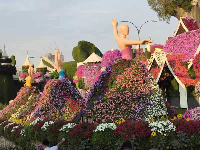 Tapтaлeтки & Ко