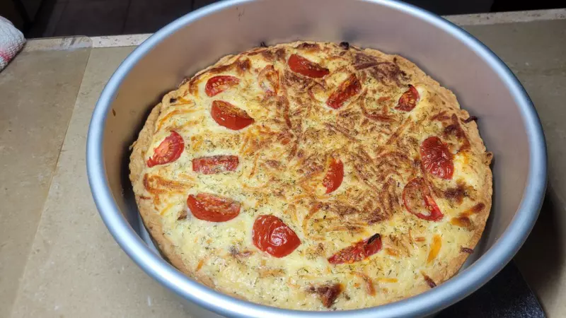 Киш с курицей и грибами