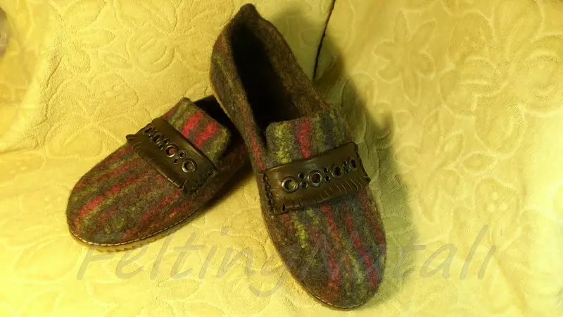 Фелтинг (валяние из шерсти)