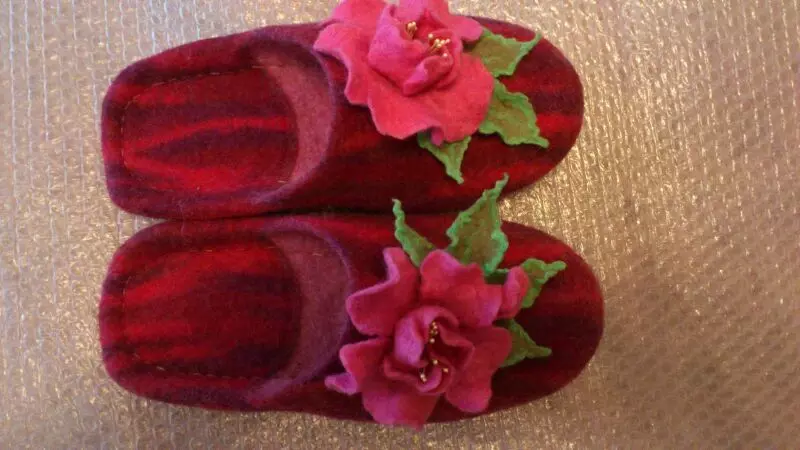 Фелтинг (валяние из шерсти)