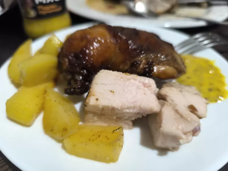 Аэрогриль Gfgril GFA-5500, 6,5 л, 2 ТЭНа (обзор)