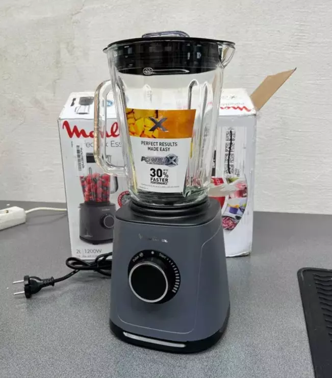 Продам: Блендер Moulinex PerfectMix Essential LM771BF0