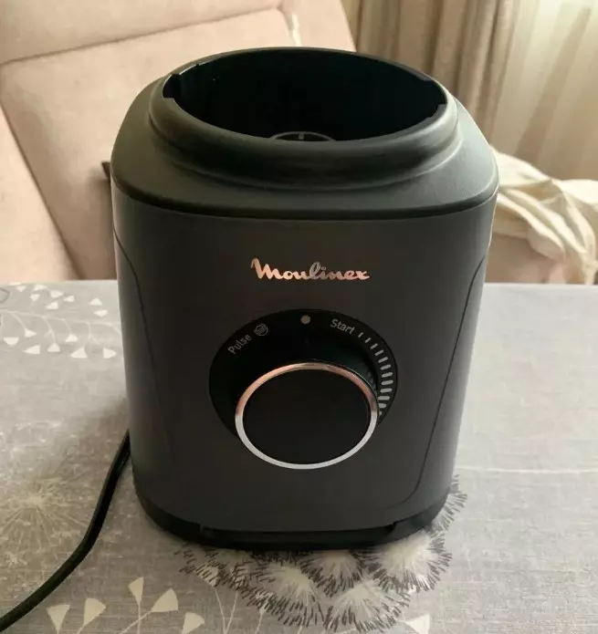 Продам: Блендер Moulinex PerfectMix Essential LM771BF0