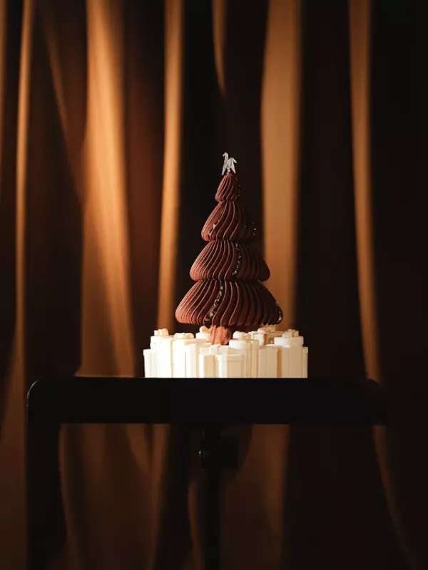 Изумительные Буш де Ноэль к Рождеству от парижских кондитеров