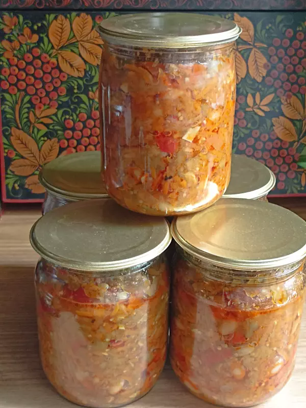 Баклажаны консервированные с фасолью