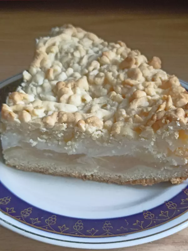 Яблочный пирог с заварным кремом