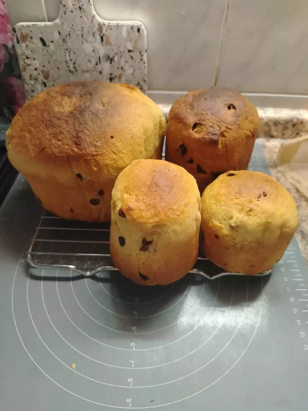 Пасхальный кулич с куркумой