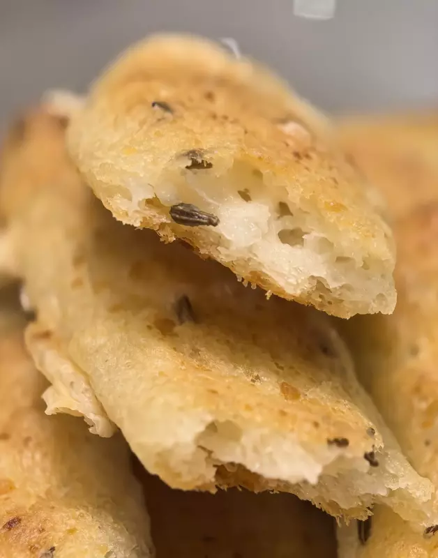 Соленые творожные палочки