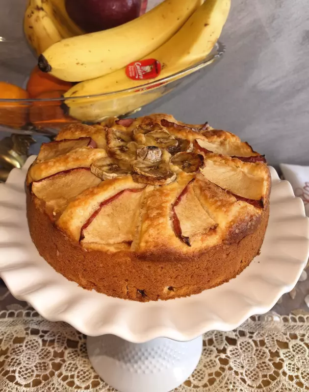 Кекс с яблоком и бананом на кефире