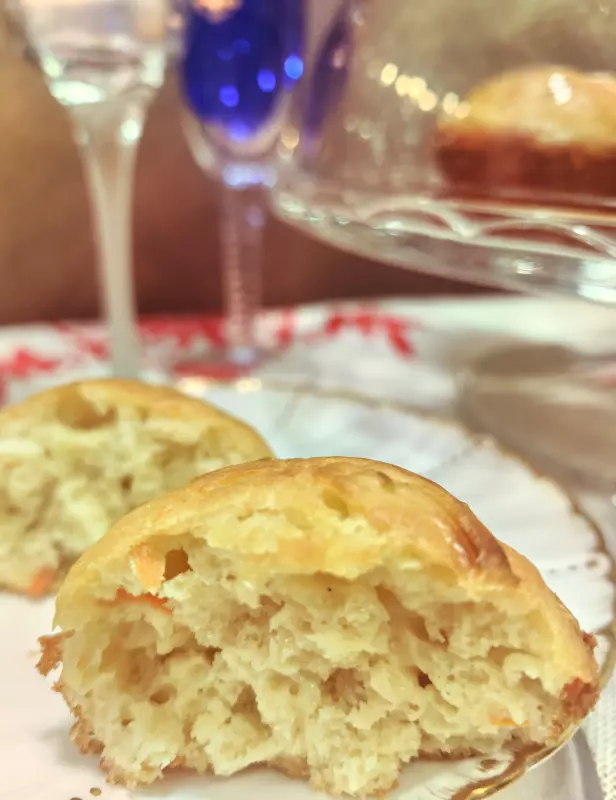 Дрожжевые закусочные кексы с капустой