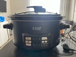 Продам: Медленноварка Russell Hobbs 25630-56 с функцией су вид и встроенным термощупом