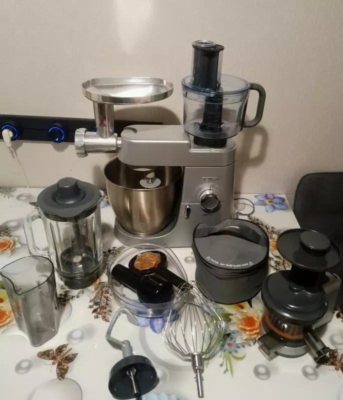Кухонная машина Kenwood Chef XL KVL4100S + полный комплект насадок