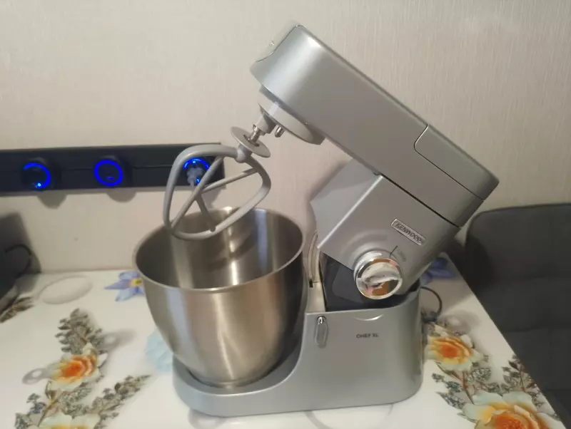Кухонная машина Kenwood Chef XL KVL4100S + полный комплект насадок