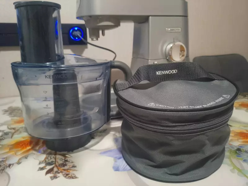 Кухонная машина Kenwood Chef XL KVL4100S + полный комплект насадок