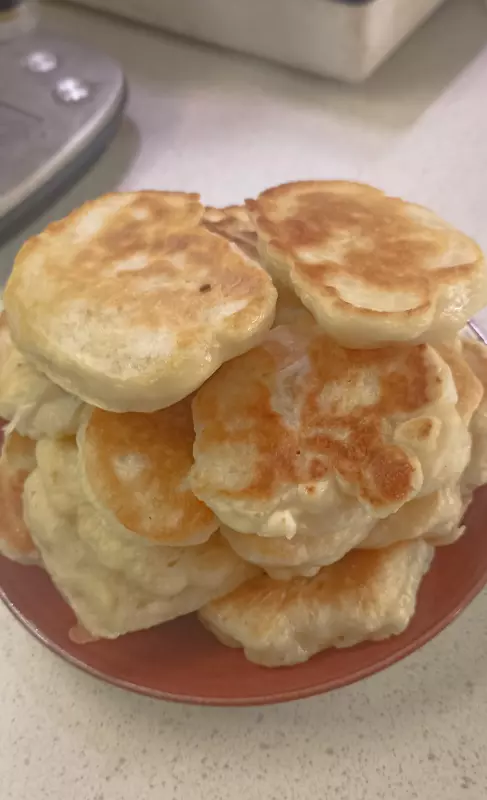 Оладушки дрожжевые пышные без яиц