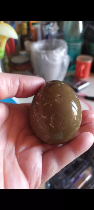 Как покрасить пасхальные яйца натуральными красителями из обычных продуктов