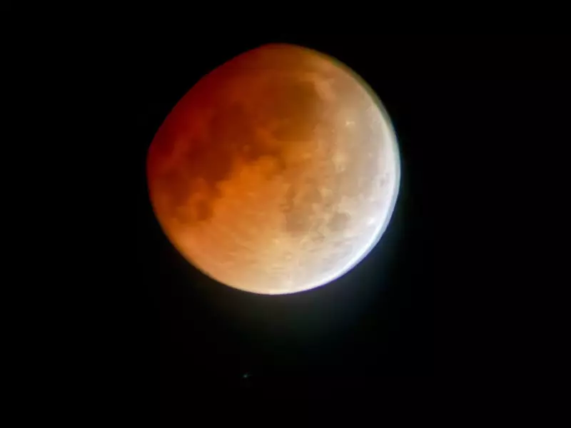 Сегодня будет лунное затмение.