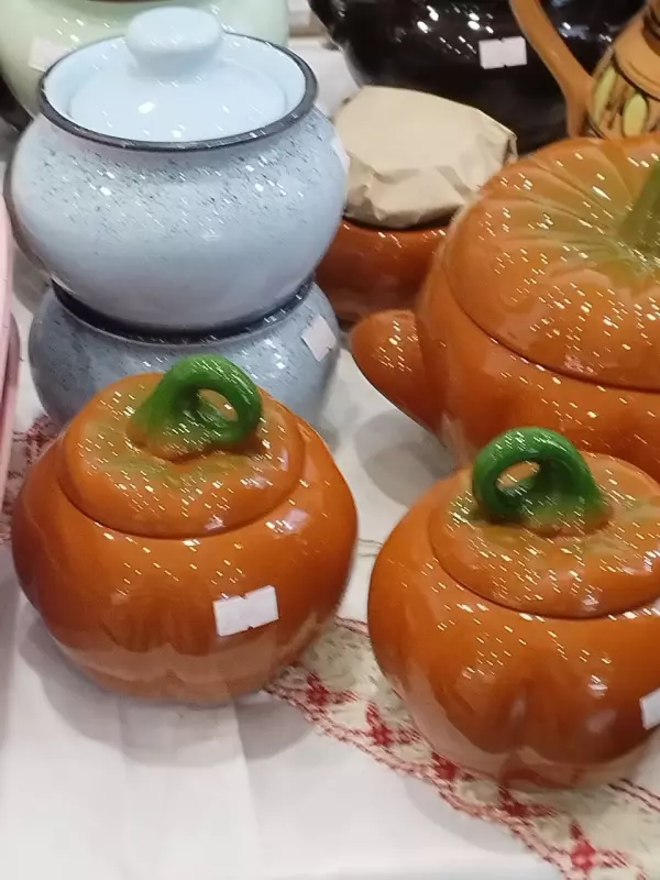 Tapтaлeтки & Ко