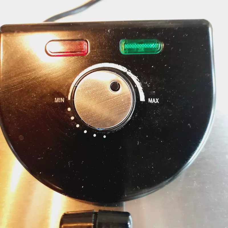 Tortilla Maker или тортилья мейкер. Чапатница или прибор для выпекания лепёшек