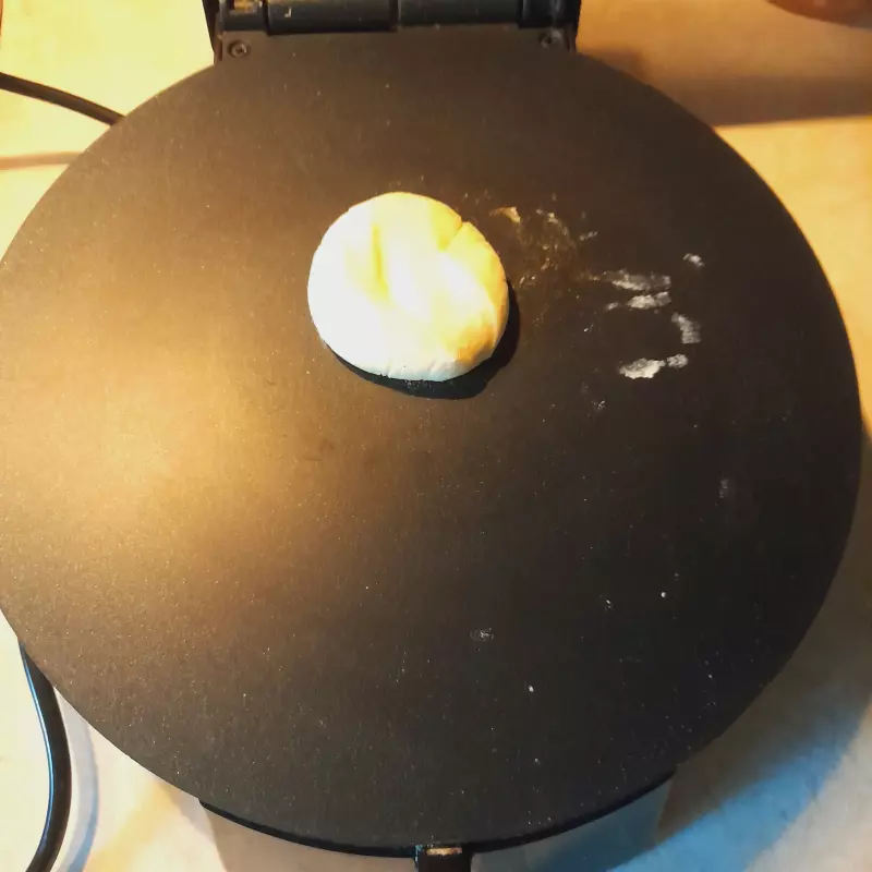 Tortilla Maker или тортилья мейкер. Чапатница или прибор для выпекания лепёшек