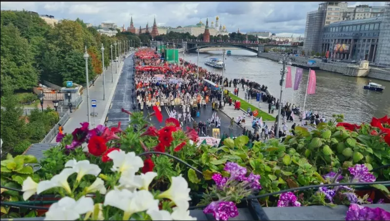 Что в Москве слышно? 